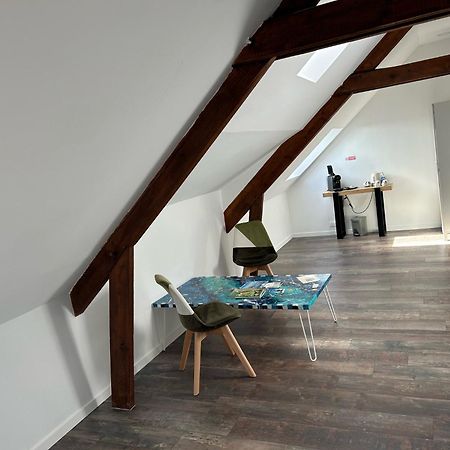 Bnb Maison D'Art Breakfast In The Art Gallery 플루바즐라넥 외부 사진