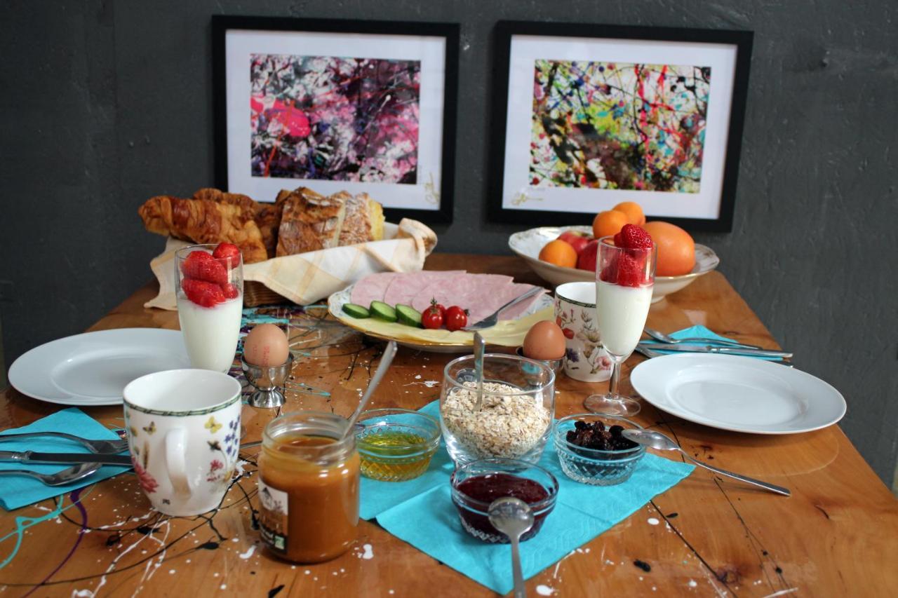 Bnb Maison D'Art Breakfast In The Art Gallery 플루바즐라넥 외부 사진