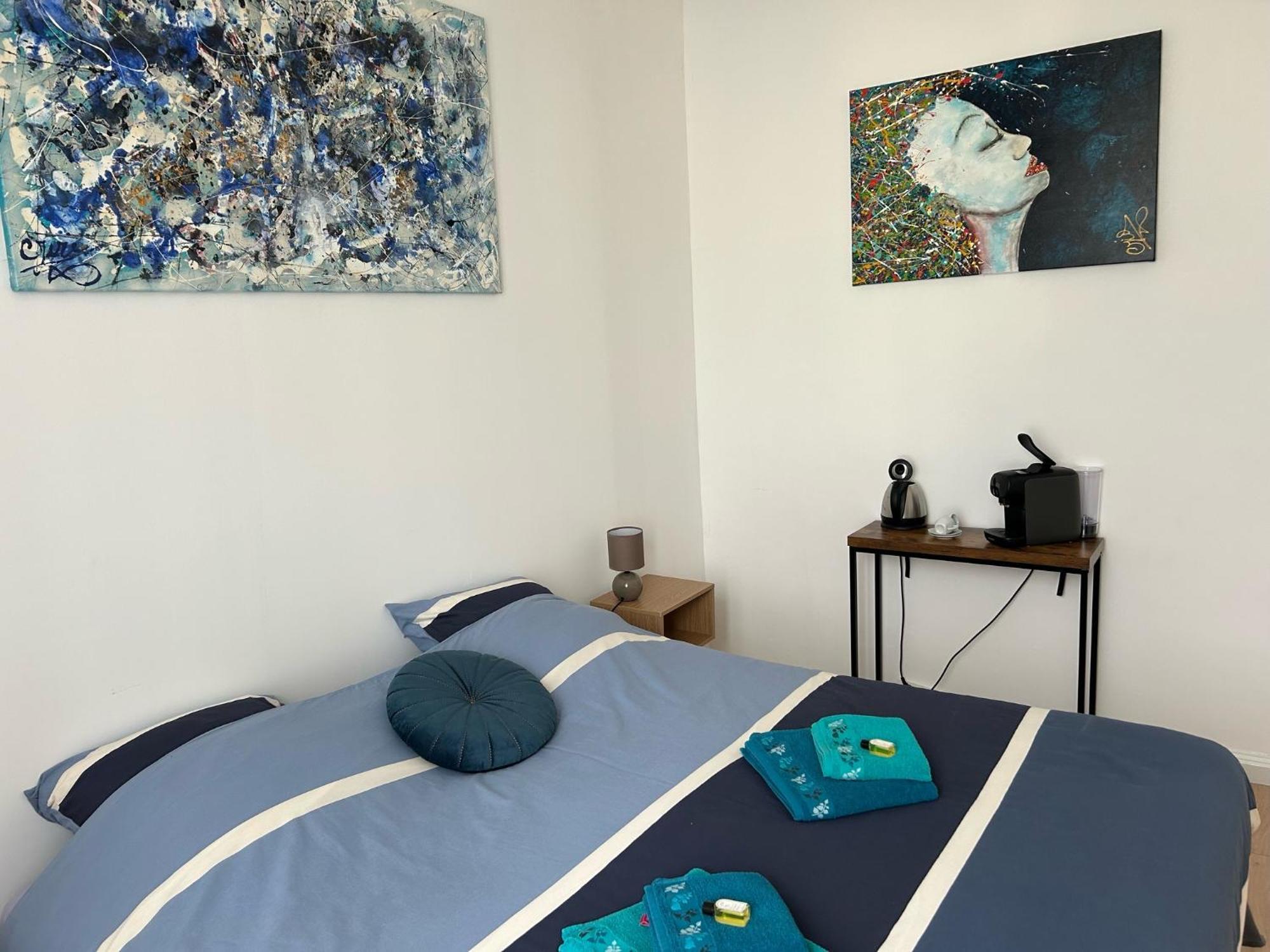 Bnb Maison D'Art Breakfast In The Art Gallery 플루바즐라넥 외부 사진